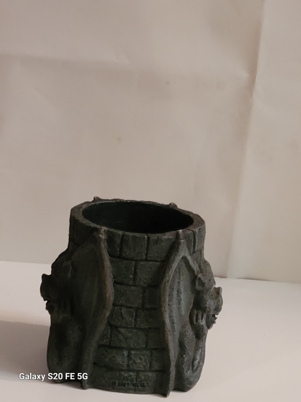 Gothic Stone Dragon Planter - Dark Gray